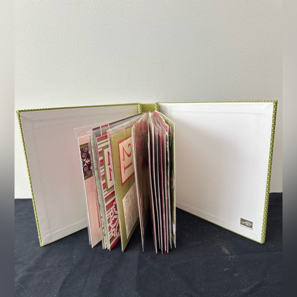 Stampin Up Holiday Advent Scrapbook